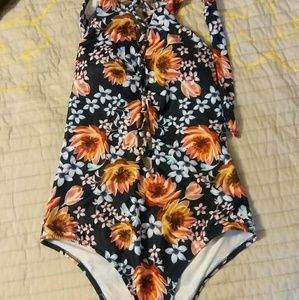 NWT Cupshe One Piece Bathing Suit